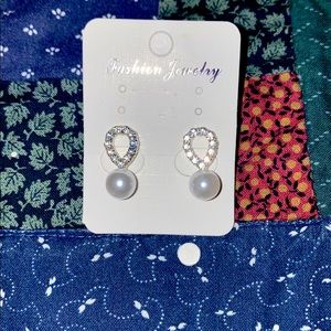 Pearl earrings